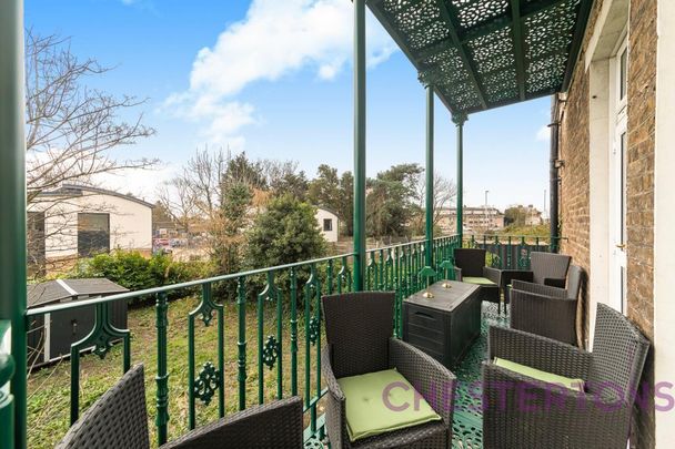 4 bedroom semi-detached house to rent - Photo 1