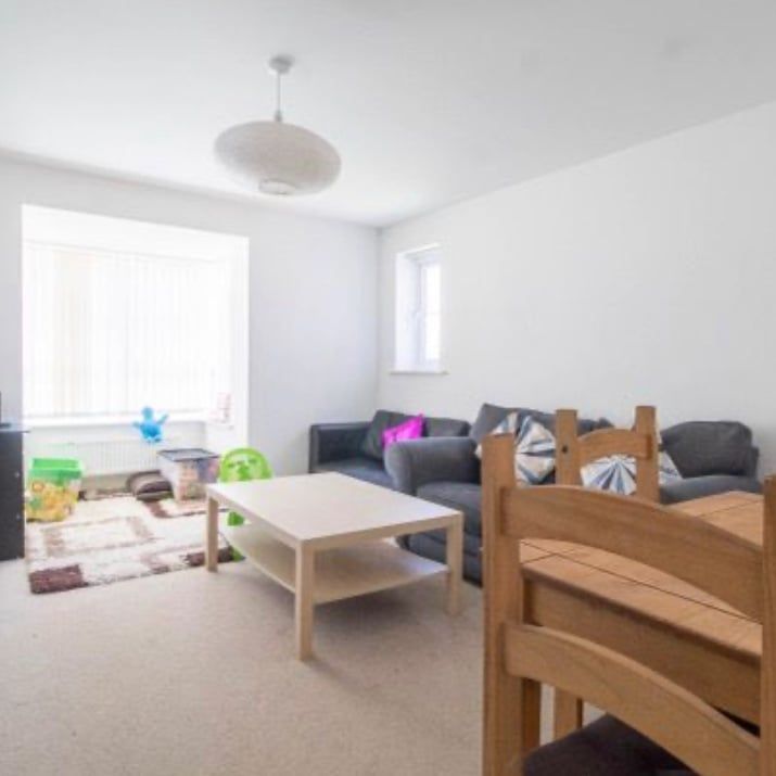 2 Bed Flat, The Moorings, CV1 - Photo 1