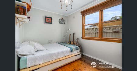 Charming Family Home - Photo 2