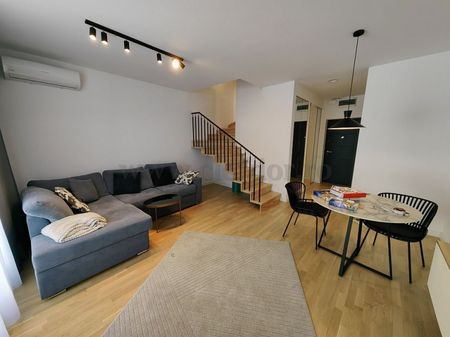 Villa in residential complex with swimming pool - Fotografie 2
