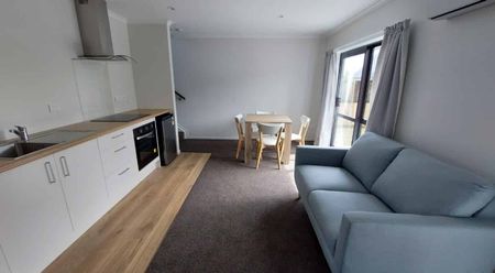 RENT REBATE FIRST 6 WEEKS AND 1 WEEK FREE RENT - Glenview Studio Unit! - Photo 5