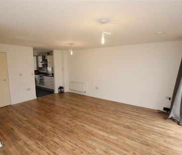 3 bedroom end of terrace house to rent - Photo 3