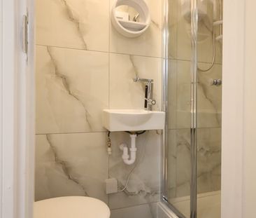 Studio Flat, Fawcett Estate London, SW15 - Photo 1
