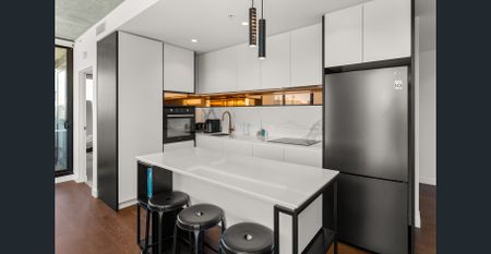 Step Into the Ultimate Furnished City-Fringe Escape - Photo 3