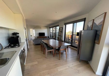 Elevated Living in the Heart of Essendon - Photo 5
