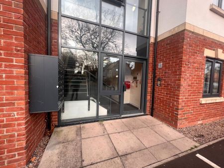 Ikon Avenue, Wolverhampton, WV6 - Photo 4