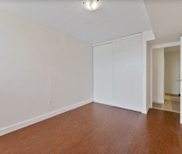 For Lease - 10330 Yonge Street Unit# 707, Richmond Hill, Ontario - Photo 1