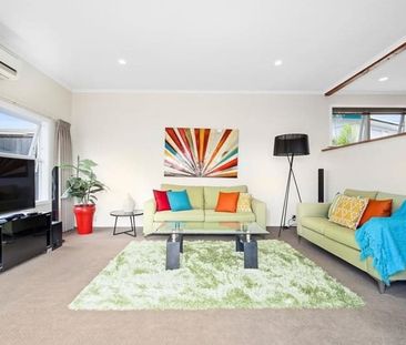 Warm Family Home in Forrest Hill Area - Photo 3