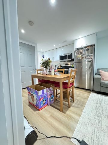 For Lease - 980 Jacarandah Drive, Newmarket, Ontario - Photo 4