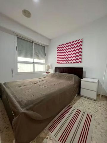 Carrer del Periodista José Ombuen, Valencia, Valencian Community 46010 - Photo 3