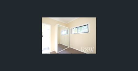 LOW MAINTENANCE LIVING! - Photo 5