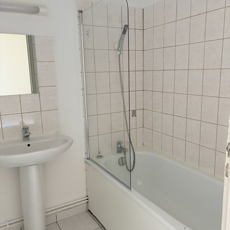 T2 PROCHE DU CENTRE-VILLE DE TROYES - Photo 4