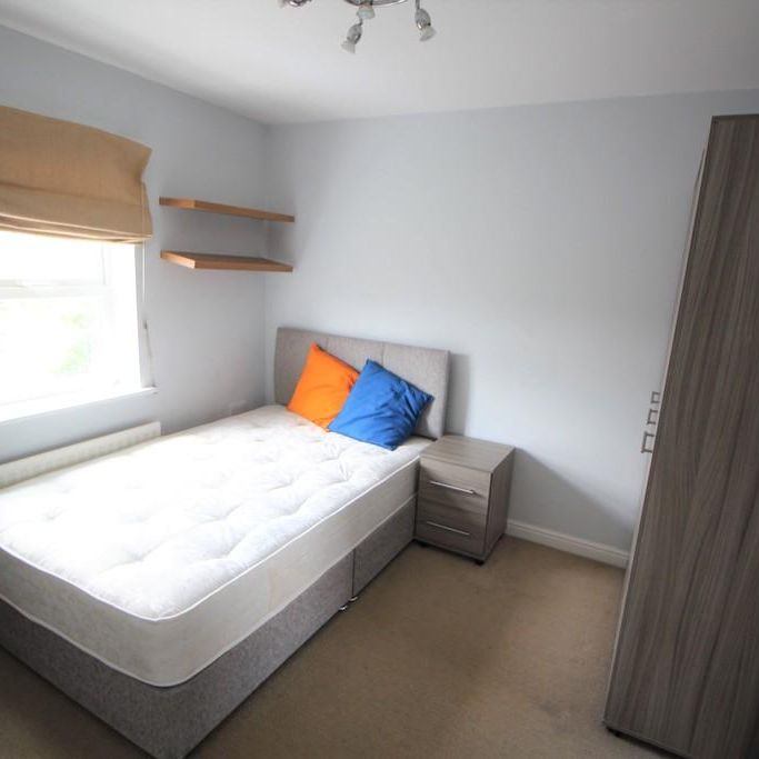 1 bedroom in a house share to rent - Photo 1