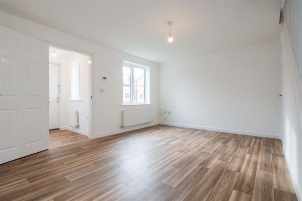 3 Bedroom House To Rent - Photo 1