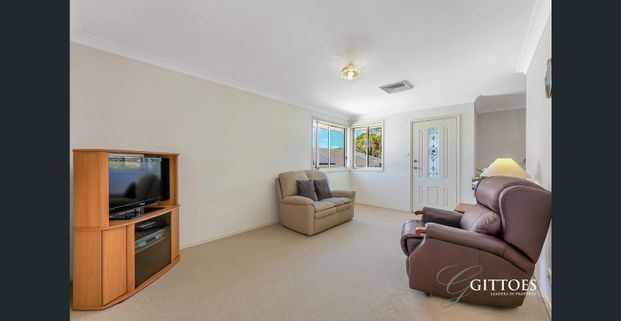 Quiet Villa & Central Location - Photo 1