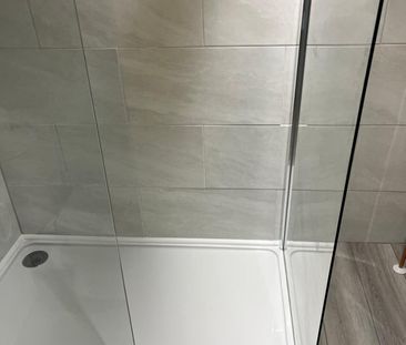 Room in a Shared House, White St, BN2 - Photo 6