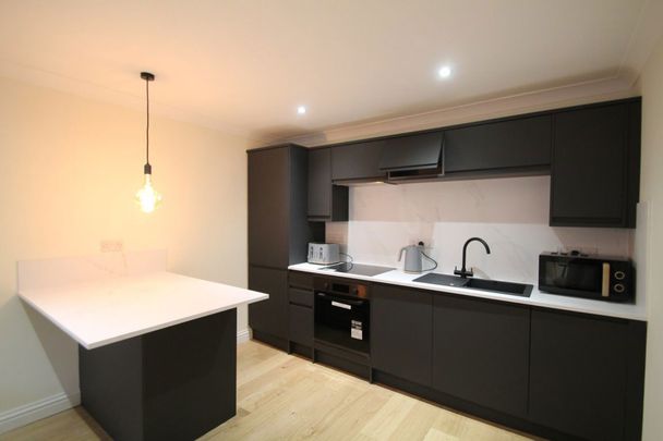Seagate, Dundee - Photo 1