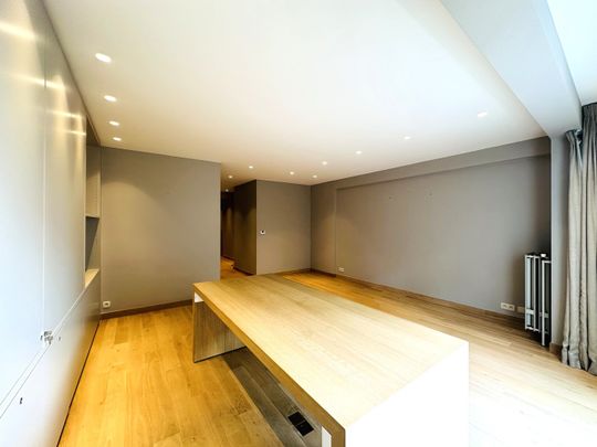 Aangenaam 2-slaapkamer appartement nabij de Zeedijk-Zoute! - Photo 1