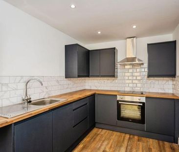 3 bedroom detached bungalow to rent - Photo 3