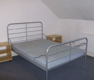 1 Bed Flat, Regent Park Terrace, LS6 - Photo 4