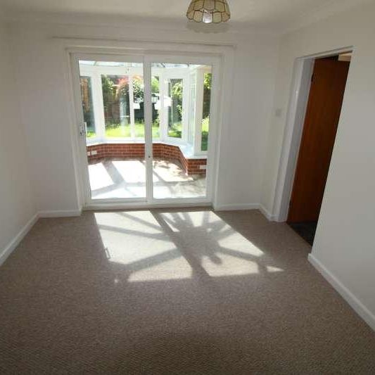 Gatcombe Close, Stretton, DE13 - Photo 1