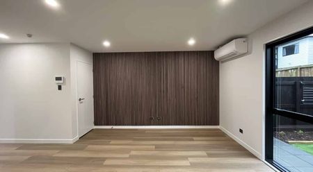 Comfortable and convenient living in Papatoetoe. - Photo 2