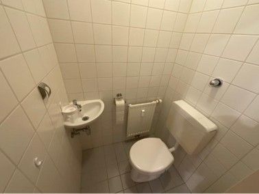 Sonnige Wohnung mit Balkon! - Photo 3