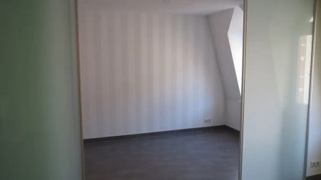 gemütliche 2-Zi.- WE im DG mit EBK und Balkon im Preißelpöhl - Foto 3