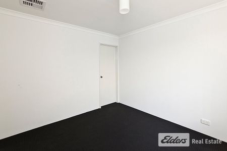 WALK TO BALDIVIS SECONDARY COLLEGE - Photo 2