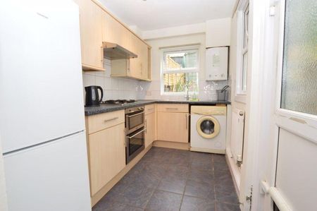 2 bedroom terraced house to rent - Photo 4