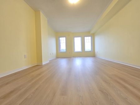 For Lease - 5289 Major Mackenzie Drive, Markham, Ontario - Photo 2