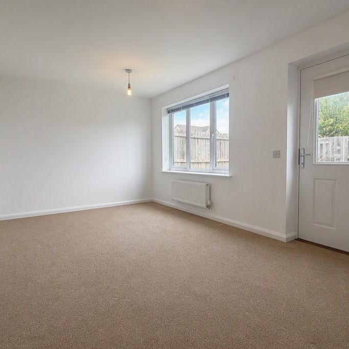 3 bedroom terraced house to rent - Photo 1