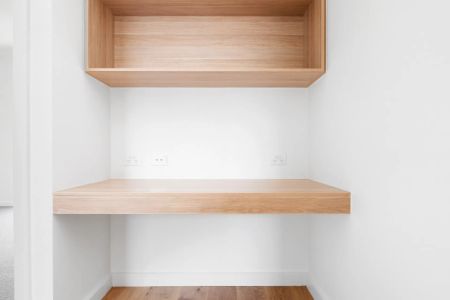 Stunning, brand new, CBD fringe - Photo 4