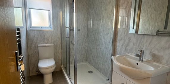 Bedsit, Rimrose Road, L20 - Photo 2