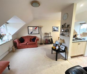 2 bedroom apartment to rent - Photo 4