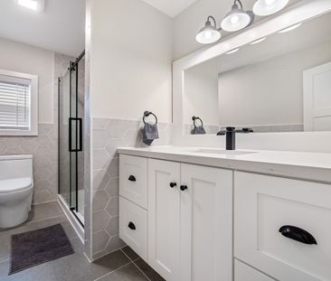 For Lease - 42 Lockerbie Avenue Unit# 2nd Floor, Toronto, Ontario - Photo 2
