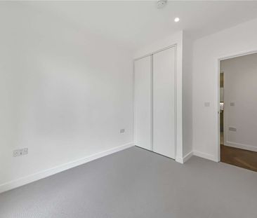 Fantastic park facing 2 bedroom apartment, in the highly anticipate... - Photo 5