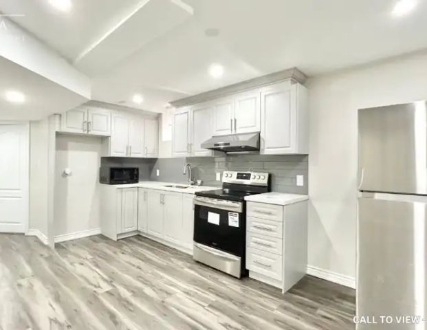 2-16 Hawtrey Rd, Brampton, Ontario, L7A 5A82 | 16 Hawtrey Road, Brampton - Photo 1