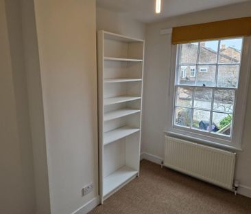 3 bedroom terraced house to rent - Photo 3