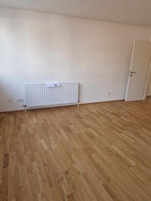 GENERALSANIERTE 1-Zimmerwohnung Top 6 inkl. überdachten Stellplatz - Foto 1