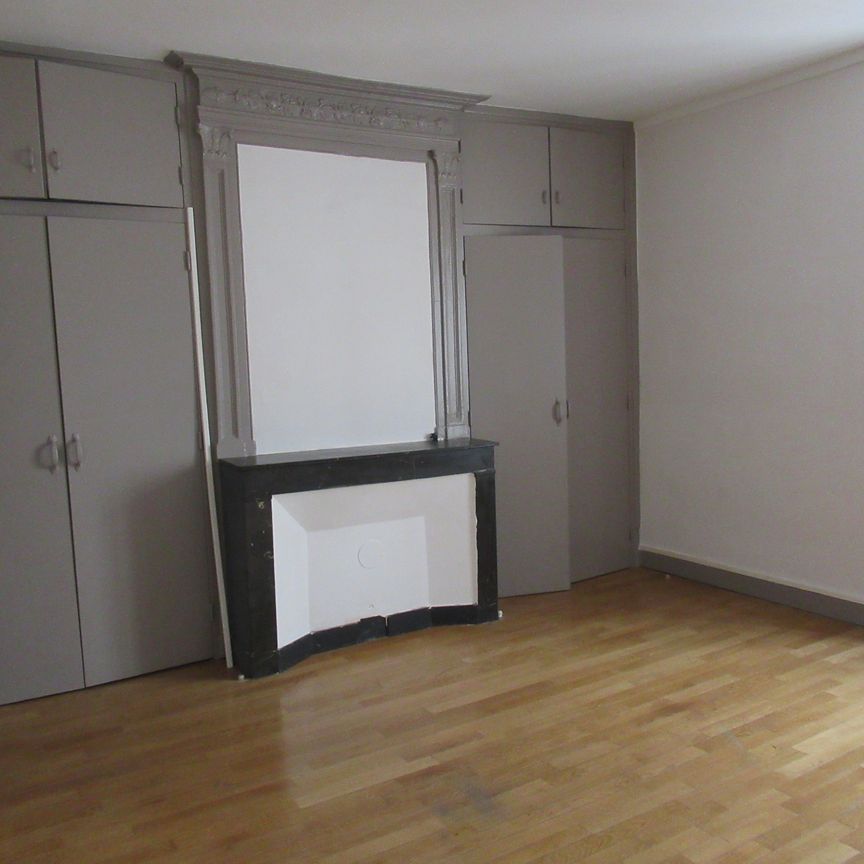 F3 - 7 PLACE DE BEAUNE 71100 CHALON S/SAONE - Photo 1