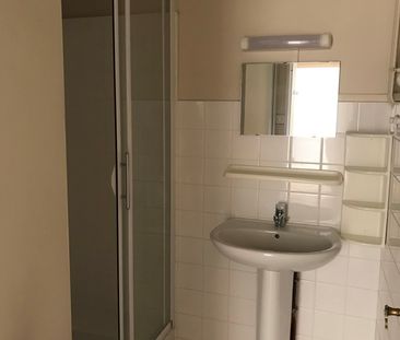 Location Appartement 2 pièces 42m² LOURDES 65100 - Photo 6