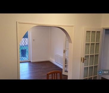 3 bedroom end of terrace house to rent - Photo 1