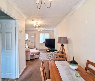 2 bedroom end of terrace house to rent - Photo 4