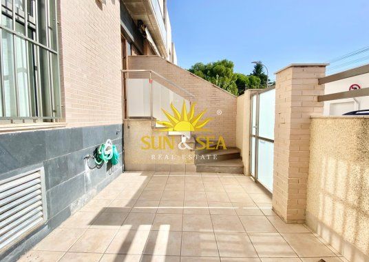4 BEDROOM TRIPLEX - TORRE DE LA HORADADA