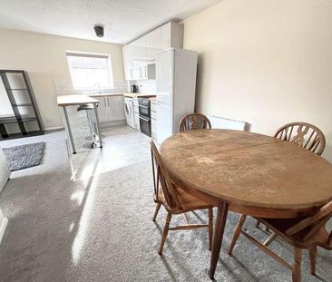 Tilbury Road, East Ham, E6 - Photo 3