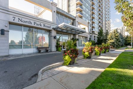 For Lease - 7 North Park Road Unit# 1202, Vaughan, Ontario - Photo 4
