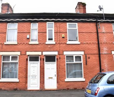 1 bedroom in a house share to rent - Photo 2