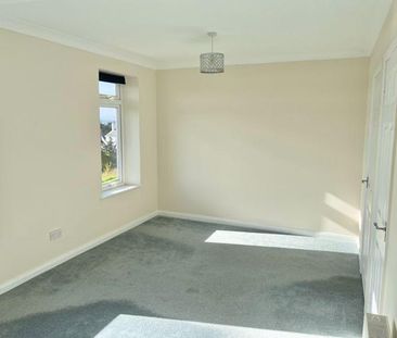 2 bedroom end of terrace house to rent - Photo 6