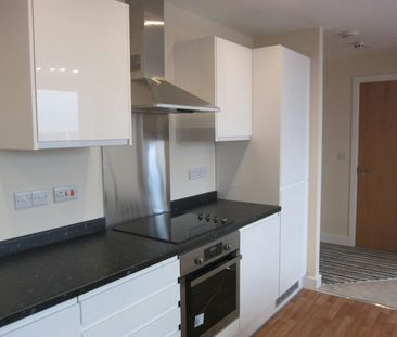 Flat to rent on - Photo 3